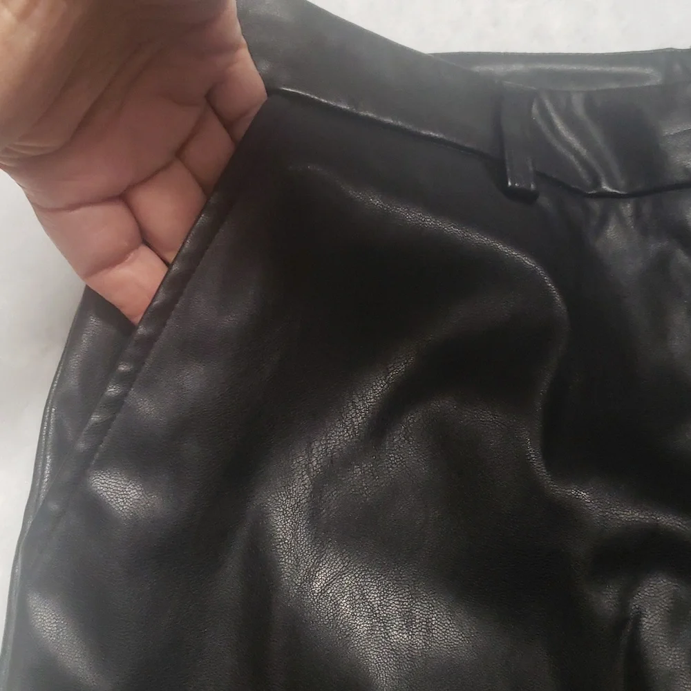 NWT Silvia Wide Legged Black Leather Flared Pants Women's Size L. - Picture 7 of 10